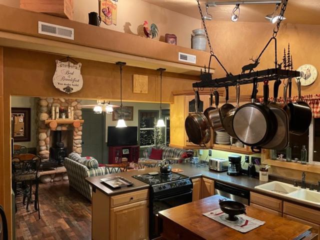 The Honky Tonk Cabin Long Valley Junction المظهر الخارجي الصورة